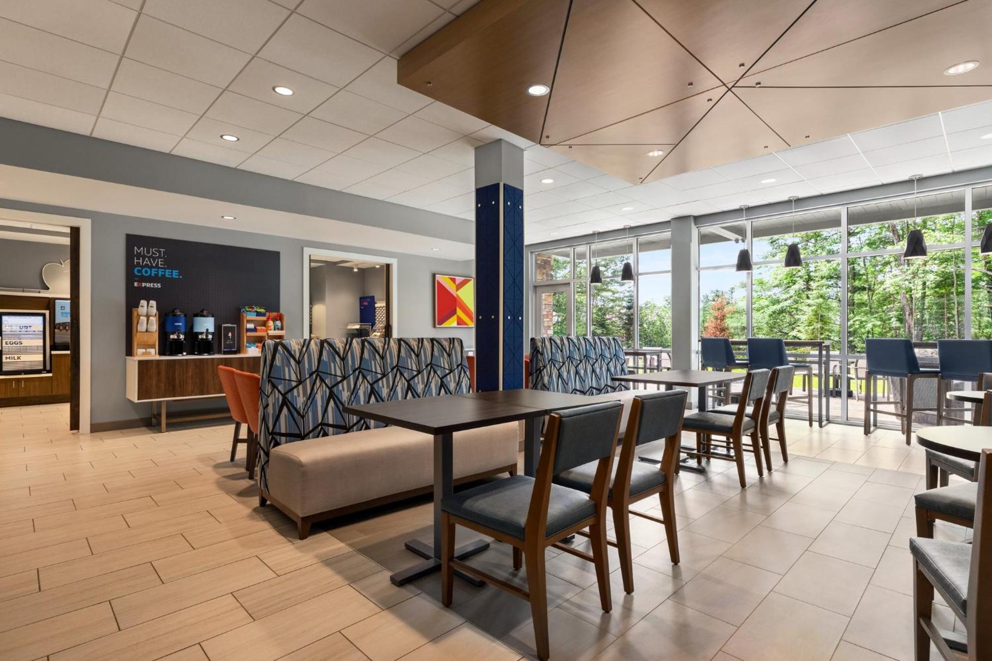 Holiday Inn Express & Suites Rhinelander By Ihg 外观 照片