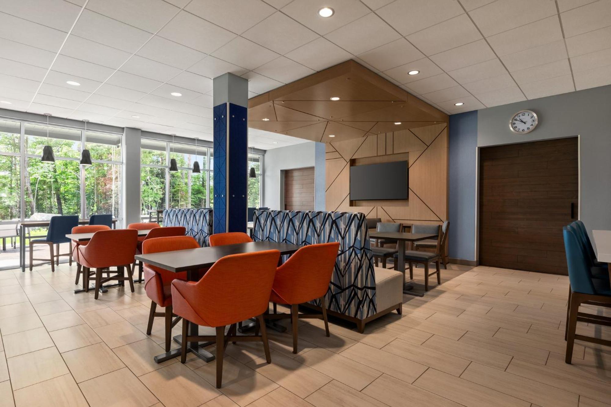 Holiday Inn Express & Suites Rhinelander By Ihg 外观 照片