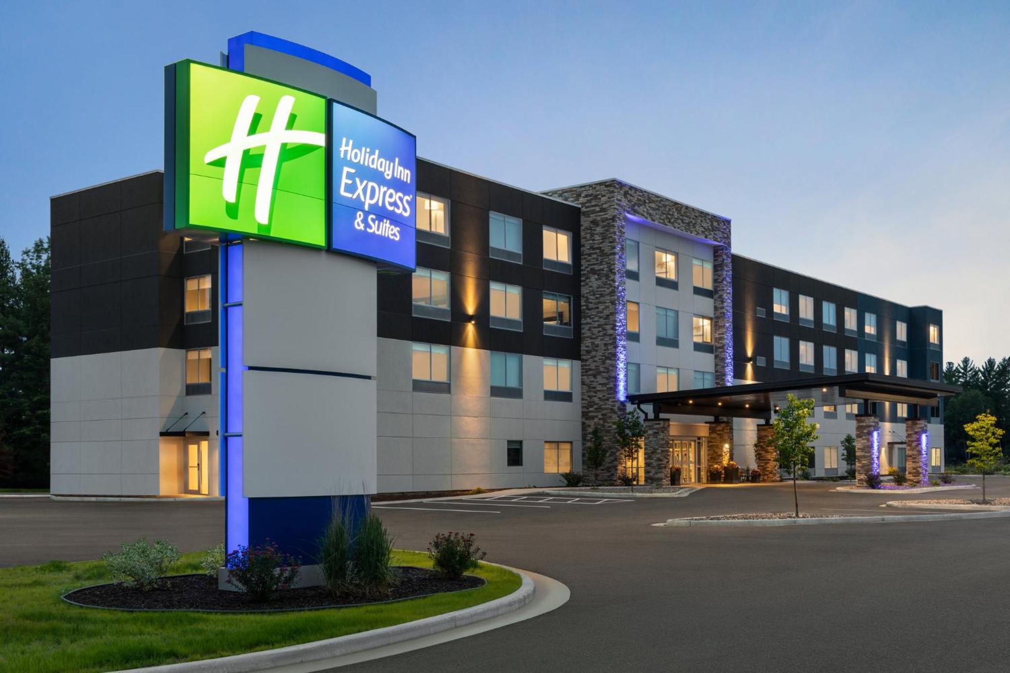 Holiday Inn Express & Suites Rhinelander By Ihg 外观 照片